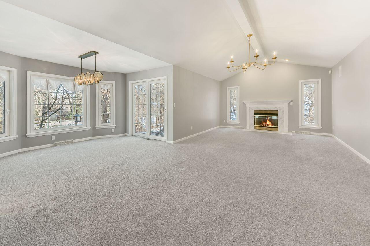 3030 South 130th Street New Berlin, WI 53151 - Photo 13 of 17 Greatroom/Dining