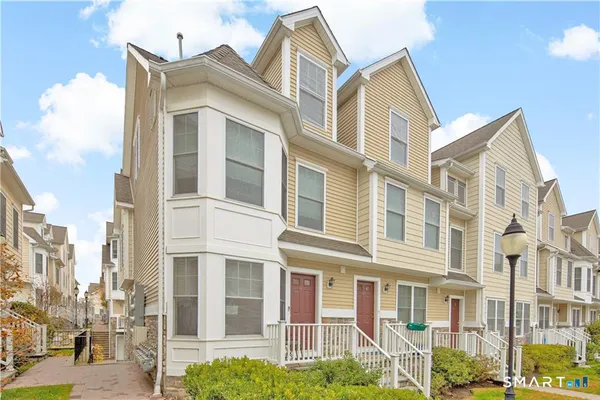 $695,000 | 85 Camp Avenue, Unit 11A, Stamford, CT 06907