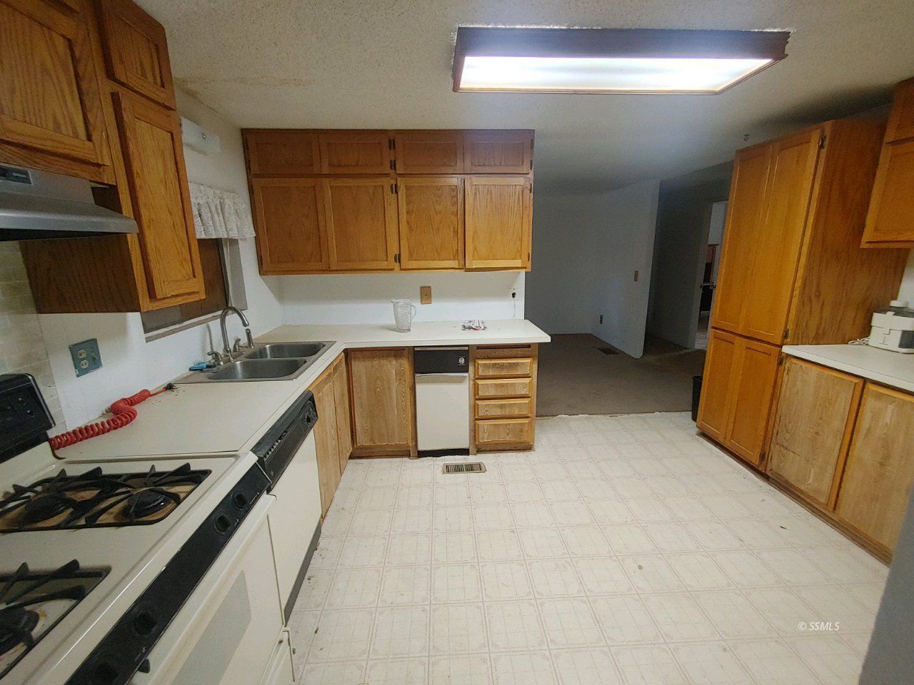 3939 West Ward Avenue Ridgecrest, CA 93555 - Photo 7 of 28