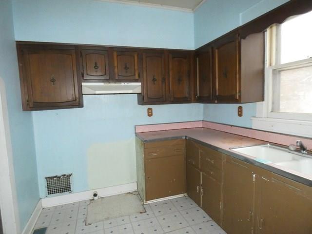 305 Jolly School Road Washington, PA 15301 - Photo 7 of 14