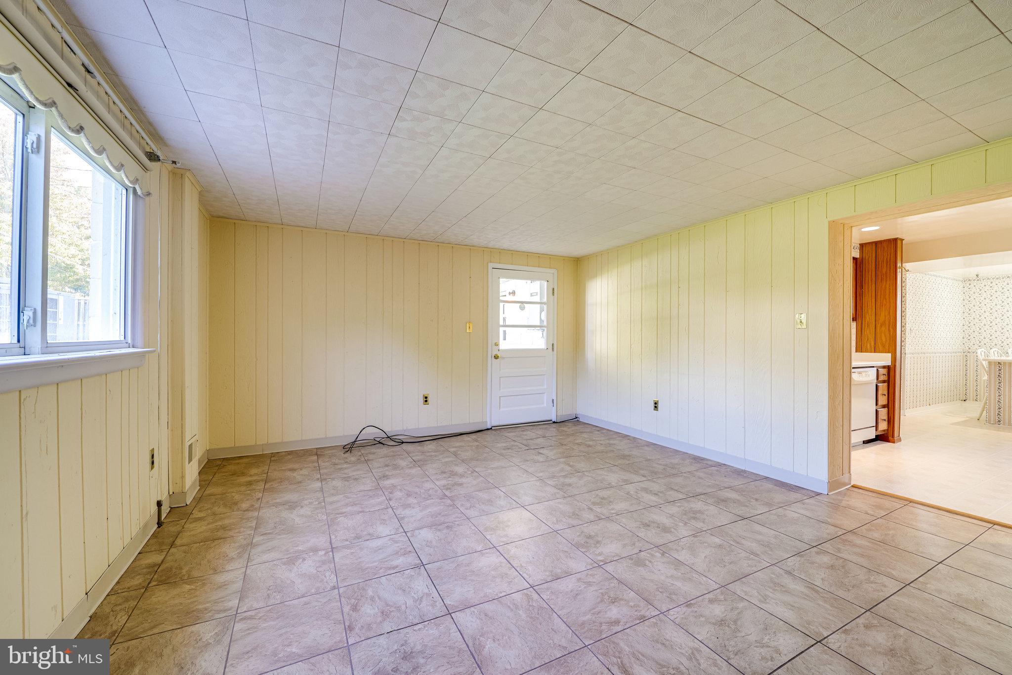 8101 Frye Road Alexandria, VA 22309 - Photo 33 of 50 Family Room