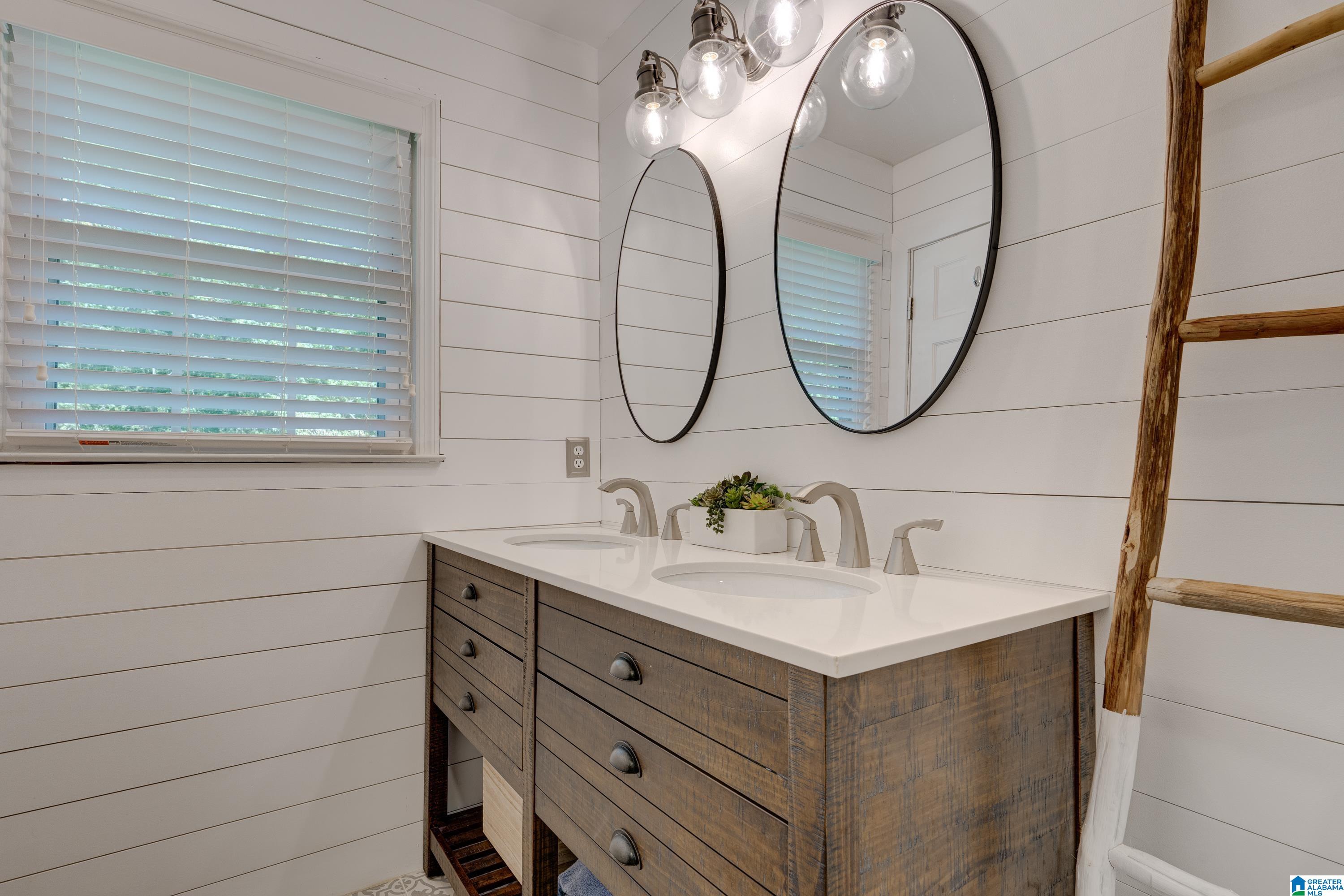 2708 Royal Lane Pelham, AL 35124 - Photo 25 of 41