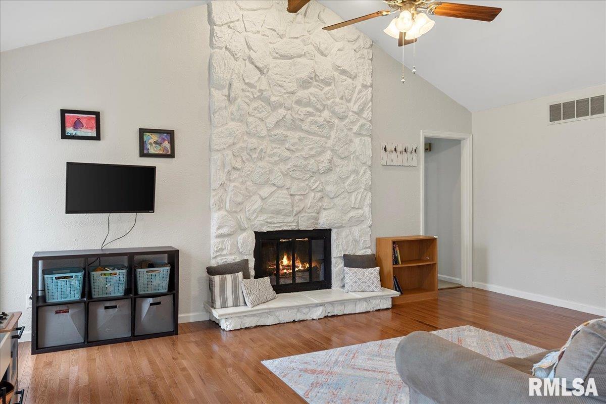 7 Roosevelt Road Springfield, IL 62703 - Photo 7 of 36