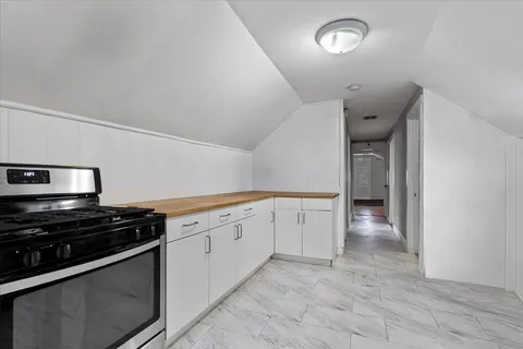 $520,000 | 5042 West Winnemac Avenue, Chicago, IL 60630