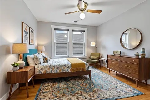 $520,000 | 5042 West Winnemac Avenue, Chicago, IL 60630