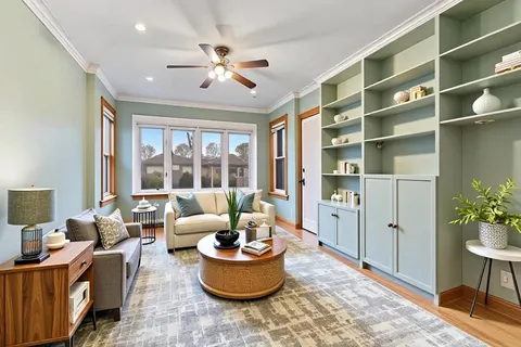 $520,000 | 5042 West Winnemac Avenue, Chicago, IL 60630