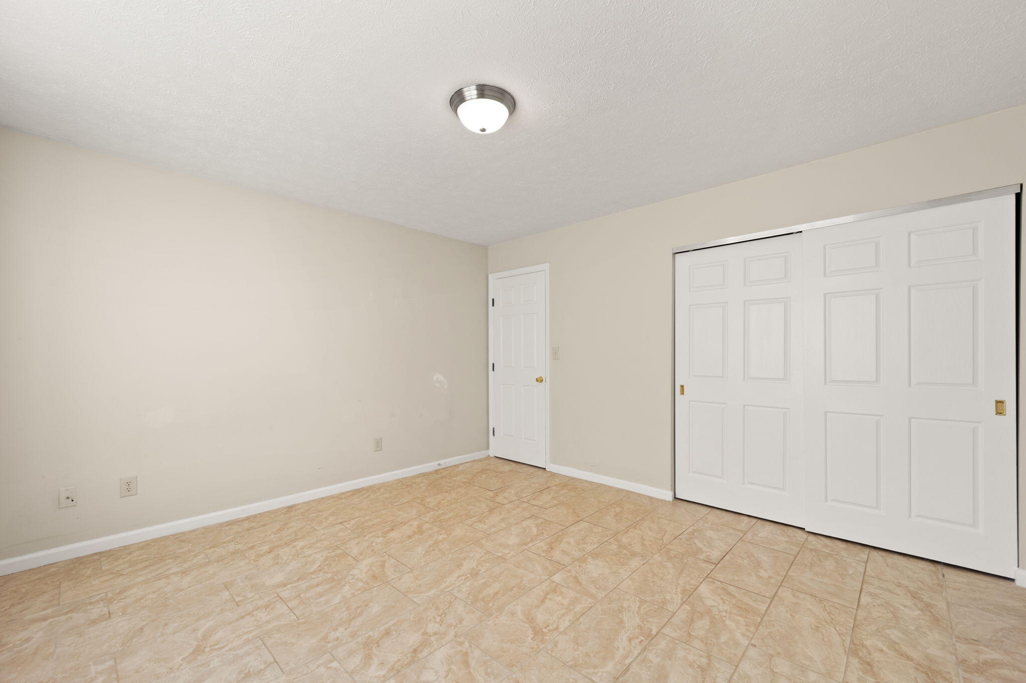3025 Waco Road Lexington, KY 40503 - Photo 19 of 44 4-web-or-mls-542A1261