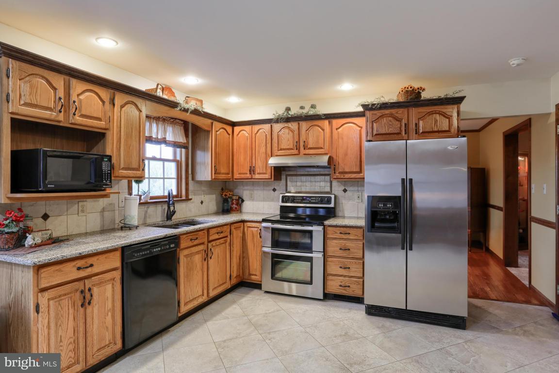 4997 Bossler Road Elizabethtown, PA 17022 - Photo 16 of 42 Gallery Image 16