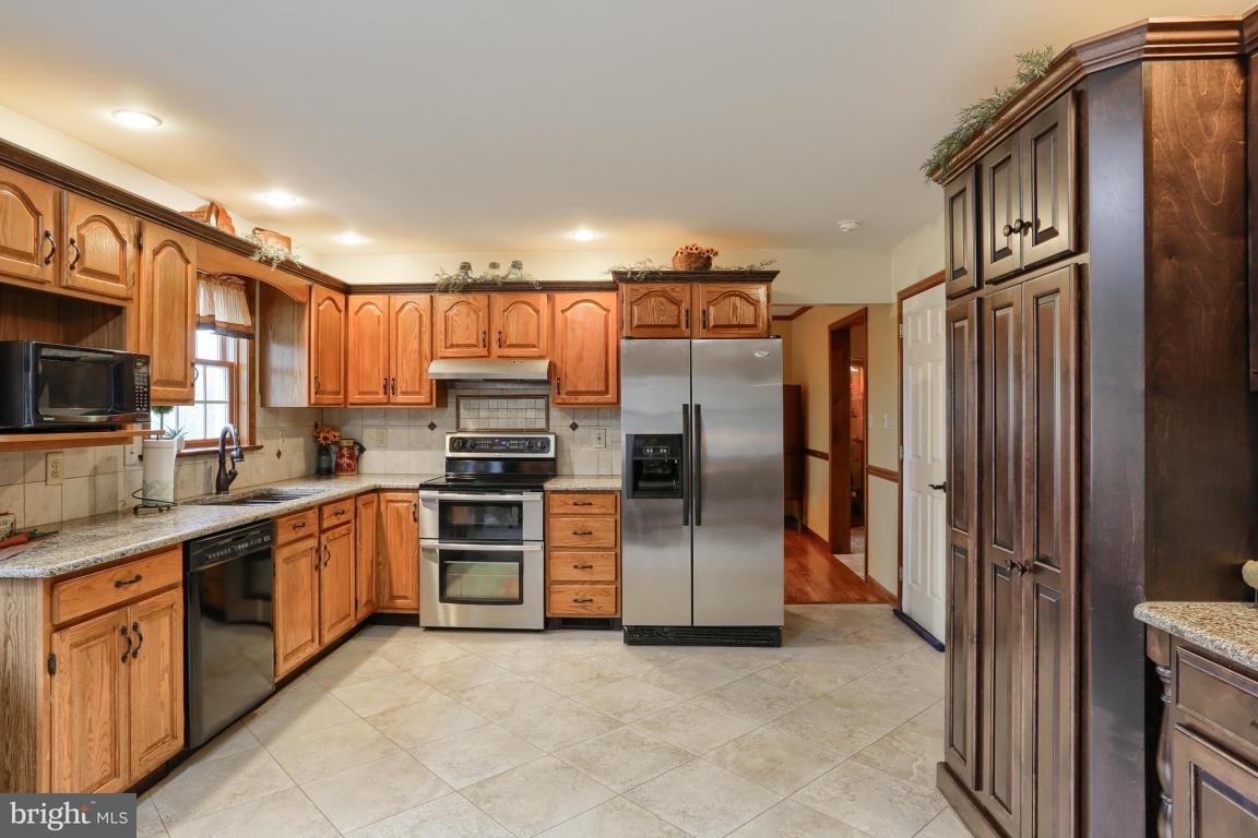 4997 Bossler Road Elizabethtown, PA 17022 - Photo 17 of 42 Gallery Image 17