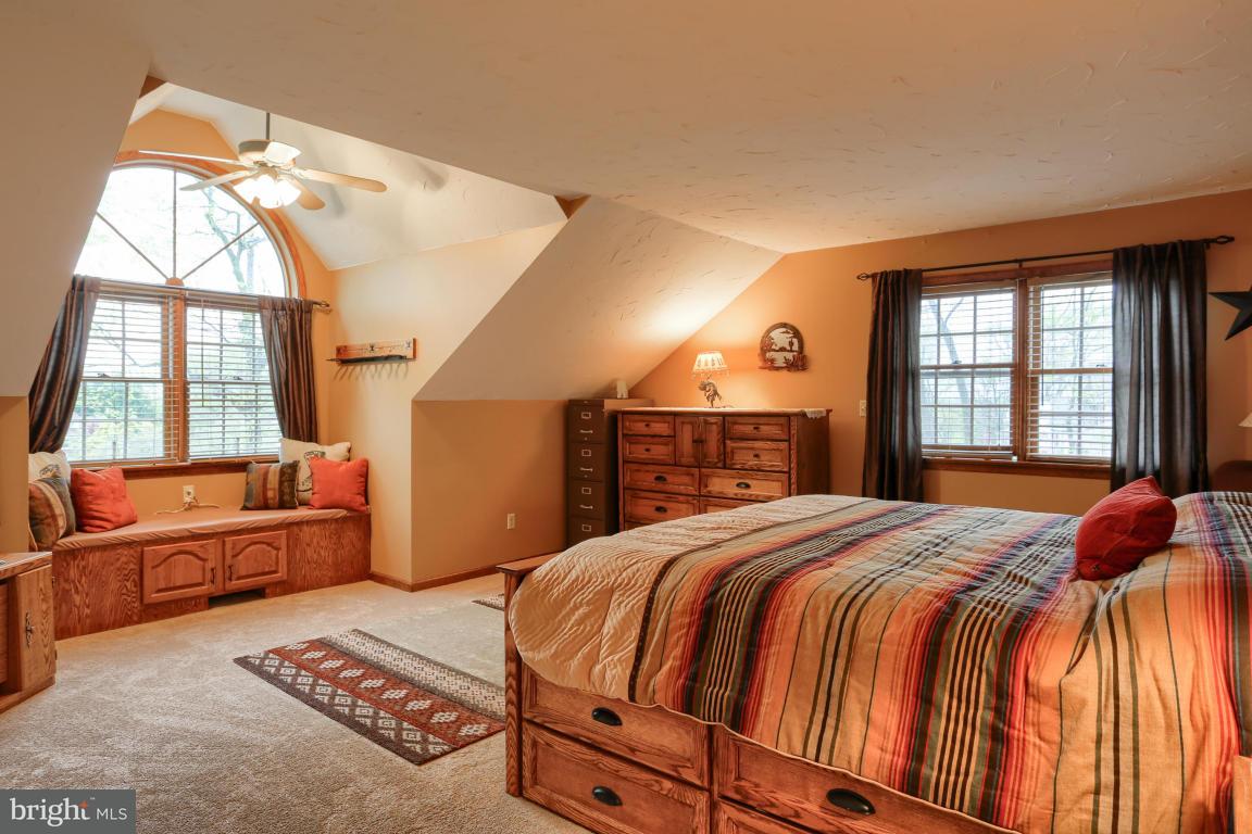 4997 Bossler Road Elizabethtown, PA 17022 - Photo 21 of 42 Gallery Image 21