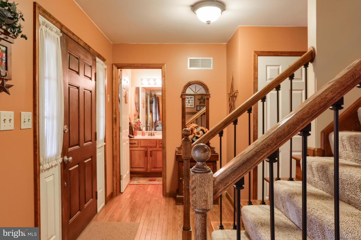 4997 Bossler Road Elizabethtown, PA 17022 - Photo 8 of 42 Gallery Image 8