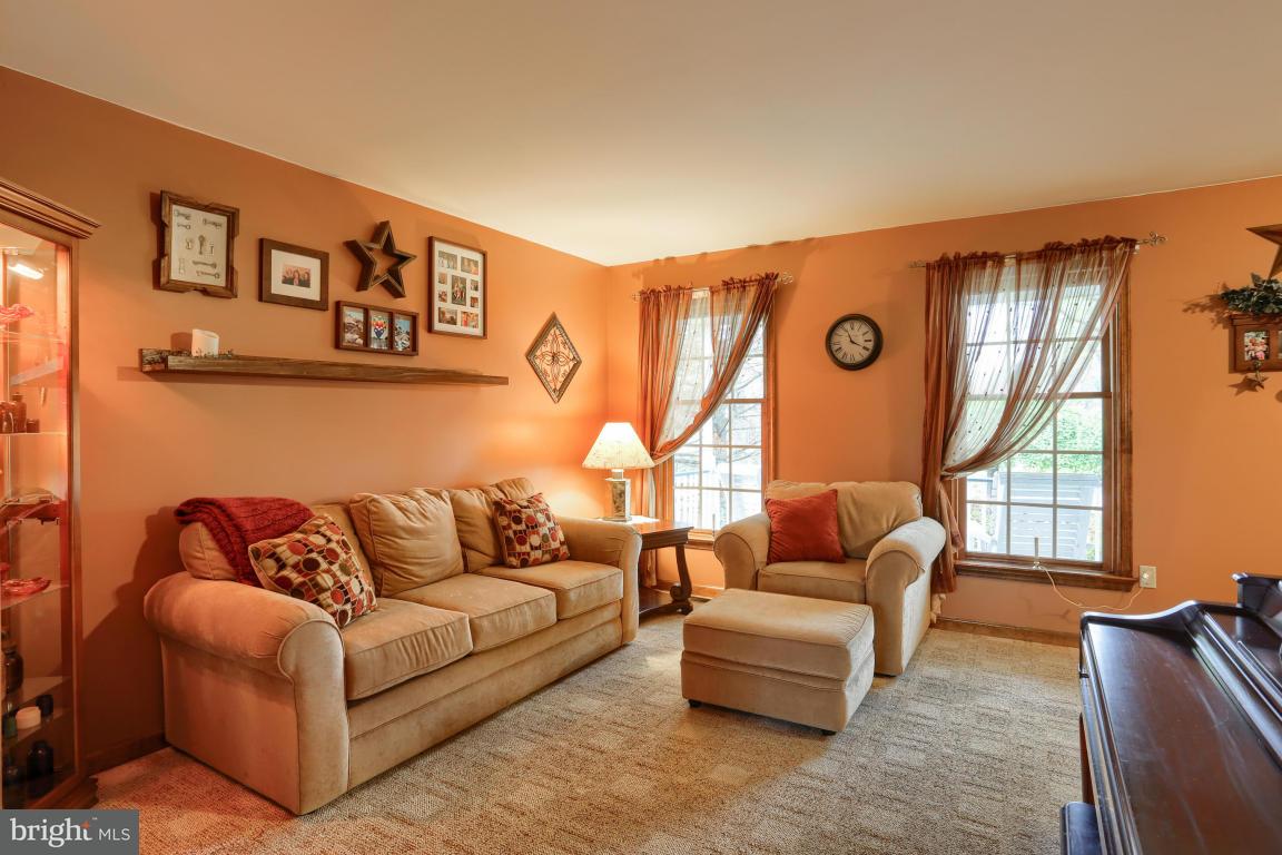 4997 Bossler Road Elizabethtown, PA 17022 - Photo 10 of 42 Gallery Image 10