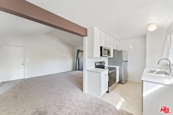 $2,400 | 4 Streamwood, Irvine, CA 92620