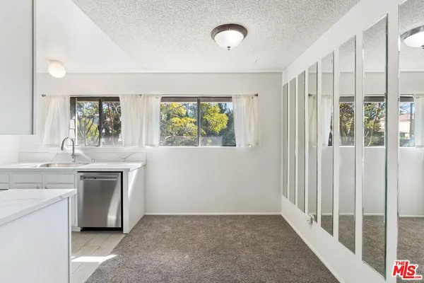 $2,400 | 4 Streamwood, Irvine, CA 92620