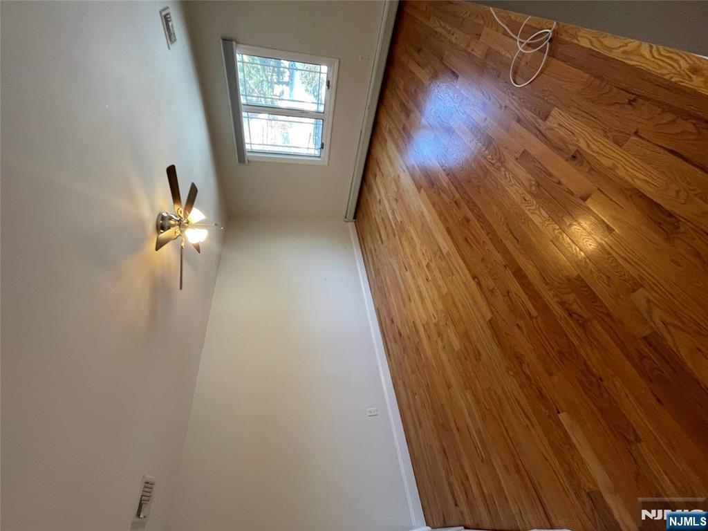 561 Studio Road, Unit 2 Ridgefield, NJ 07657 - Photo 12 of 28