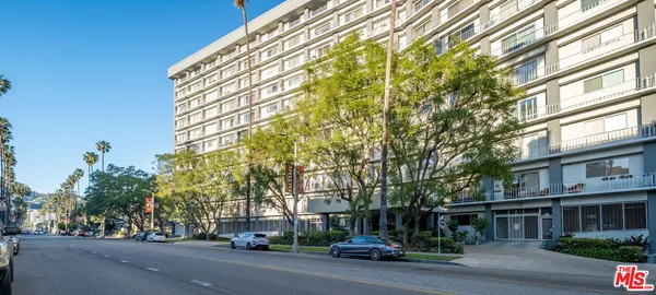 $3,700 | 100 South Doheny Drive, Unit 209, Los Angeles, CA 90048