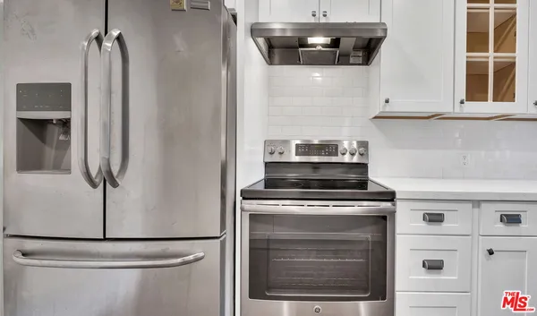 $3,700 | 100 South Doheny Drive, Unit 209, Los Angeles, CA 90048