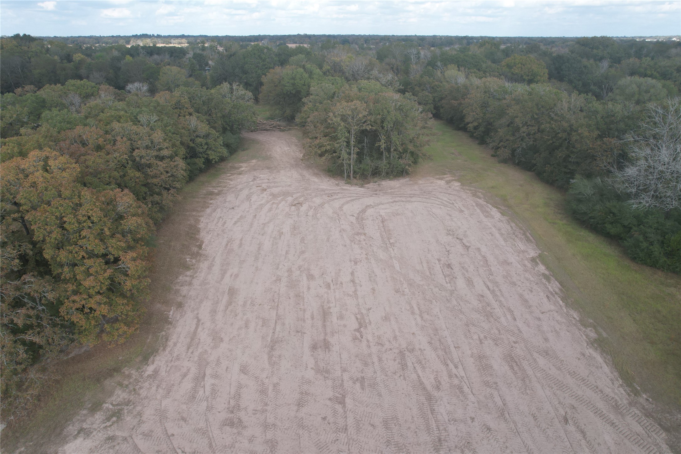 11 Boyd Road Madisonville, TX 77864 - Photo 2 of 17 a view of a dry yard with green space