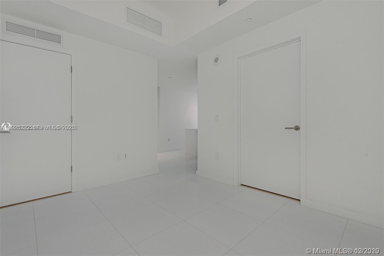 851 Northeast 1st Avenue, Unit 1608 Miami, FL 33132 - Photo 18 of 34 a view of small space