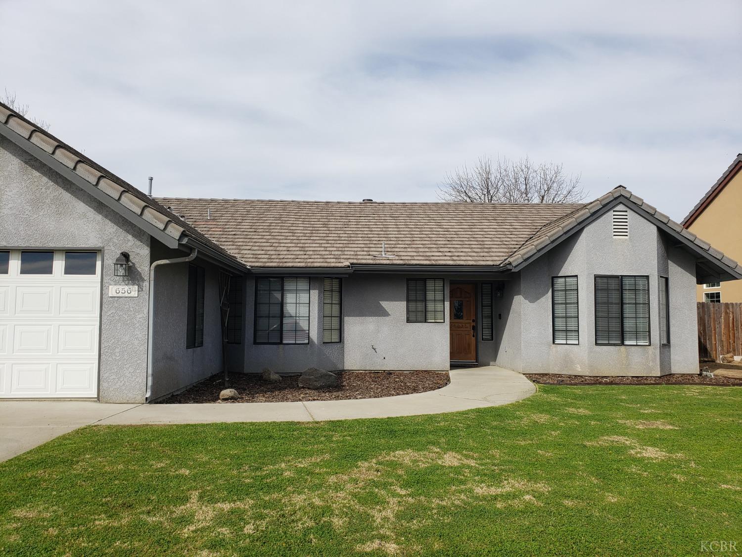 656 East Spring Lane Lemoore, CA 93245 - Photo 1 of 35 Gallery Image 1
