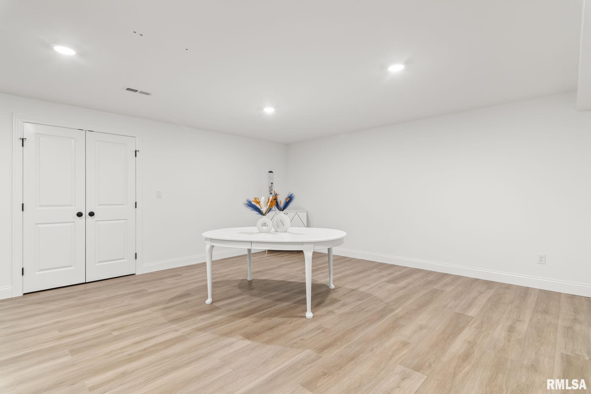 5314 Verdant Lane Springfield, IL 62711 - Photo 25 of 37 Gallery Image 25