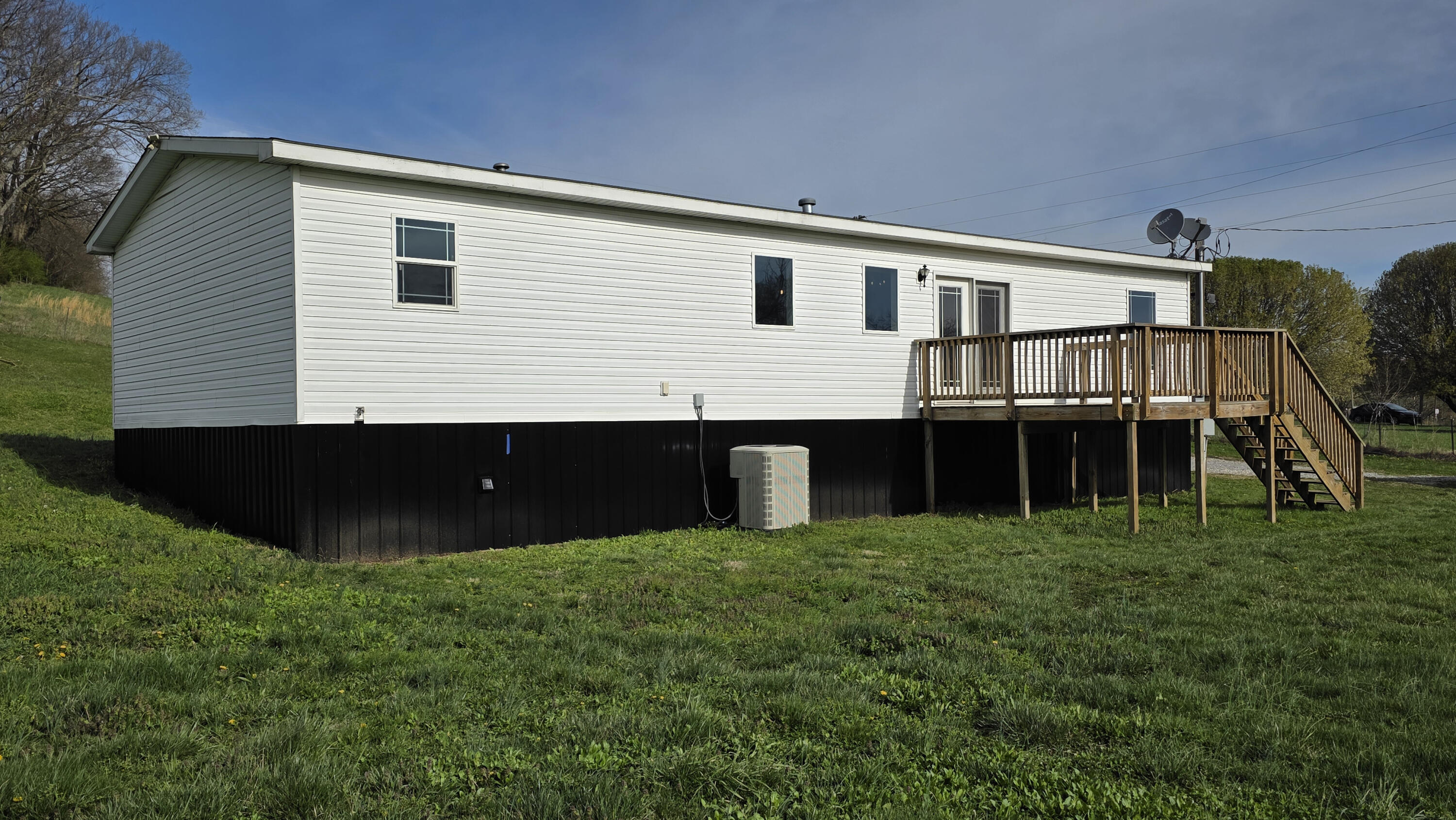 6350 Harmons Lick Road Paint Lick, KY 40461 - Photo 27 of 33 43