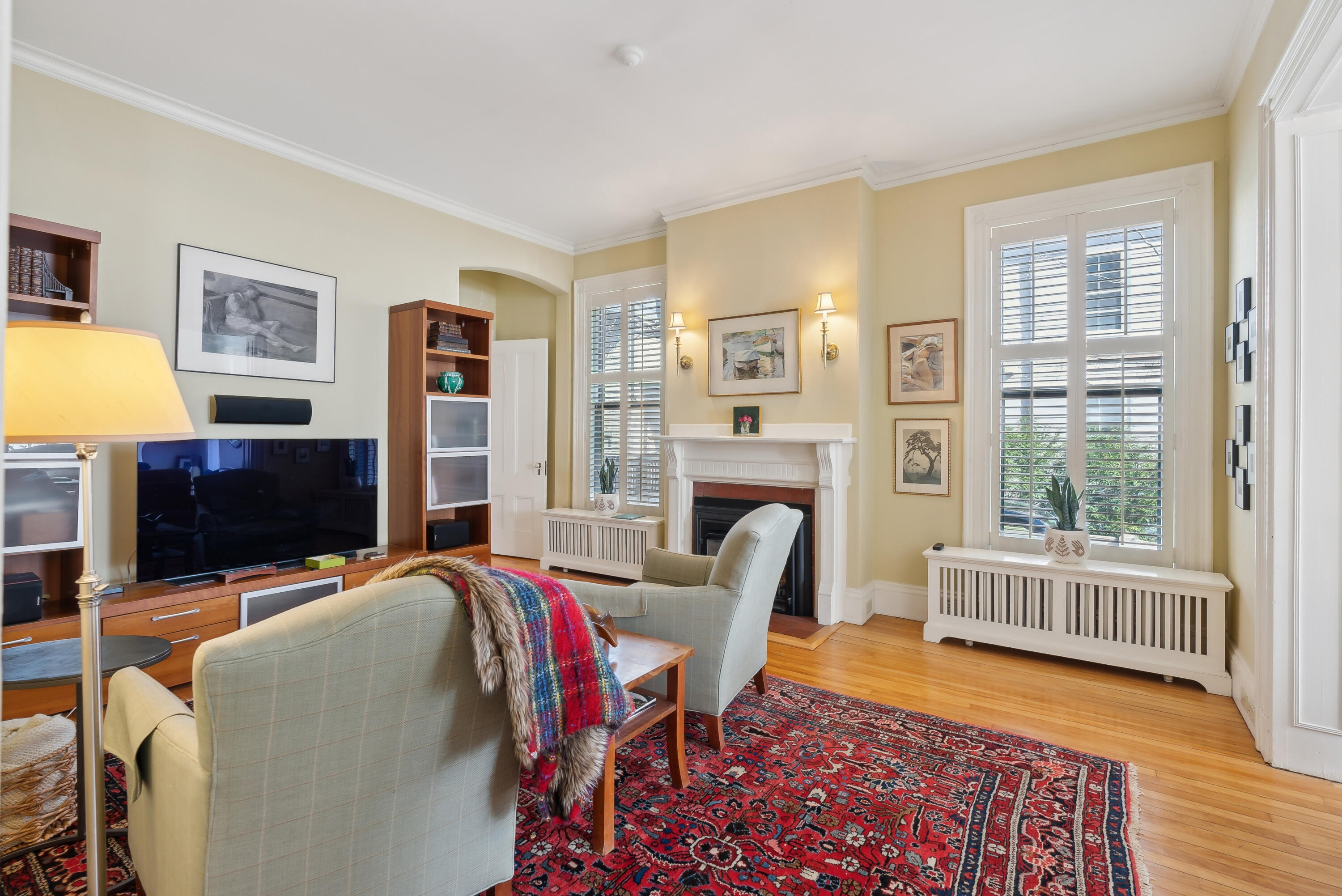 64 Thomas Street Portland, ME 04102 - Photo 9 of 52 1st floor family room