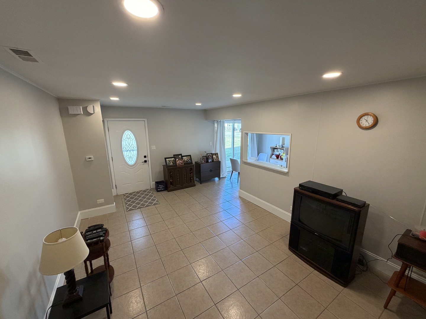 335 David Court, Unit B Bartlett, IL 60103 - Photo 10 of 16 a view of a room with gym equipment