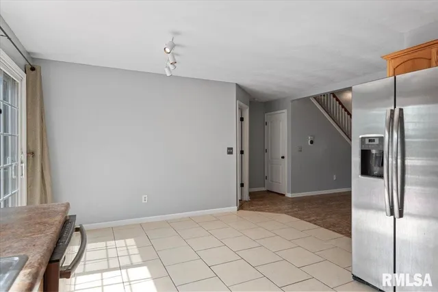 $273,500 | 1620 Magnolia Drive, Chatham, IL 62629