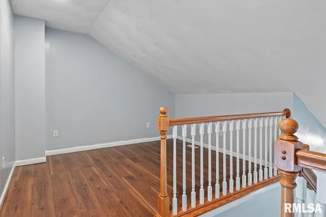 $273,500 | 1620 Magnolia Drive, Chatham, IL 62629