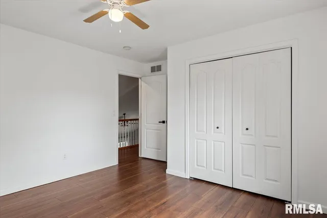 $273,500 | 1620 Magnolia Drive, Chatham, IL 62629