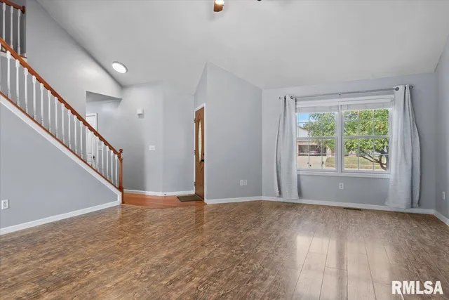 $273,500 | 1620 Magnolia Drive, Chatham, IL 62629