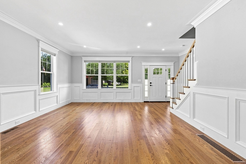 698 Trapelo Road Waltham, MA 02452 - Photo 2 of 32 Gallery Image 2