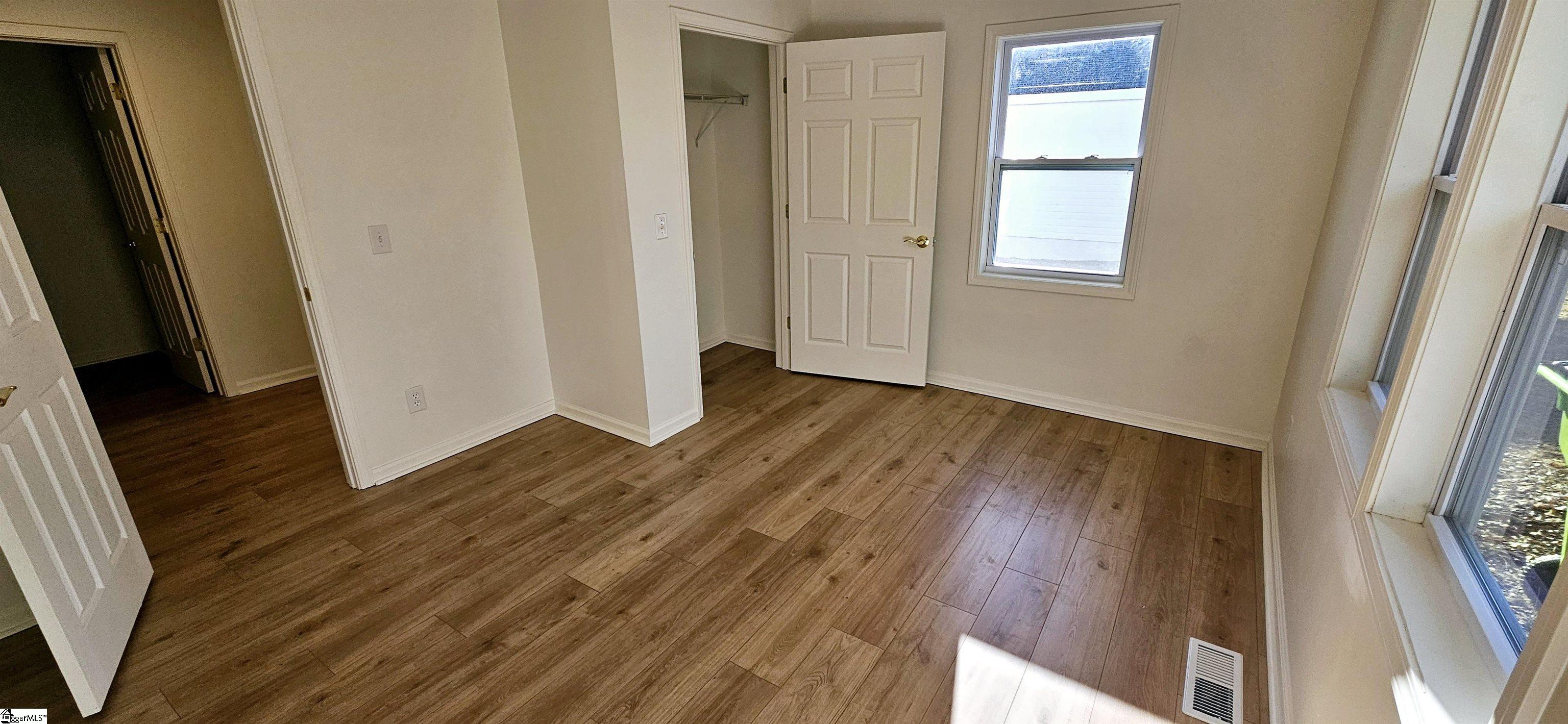 509 South Bomar Avenue Landrum, SC 29356 - Photo 8 of 14