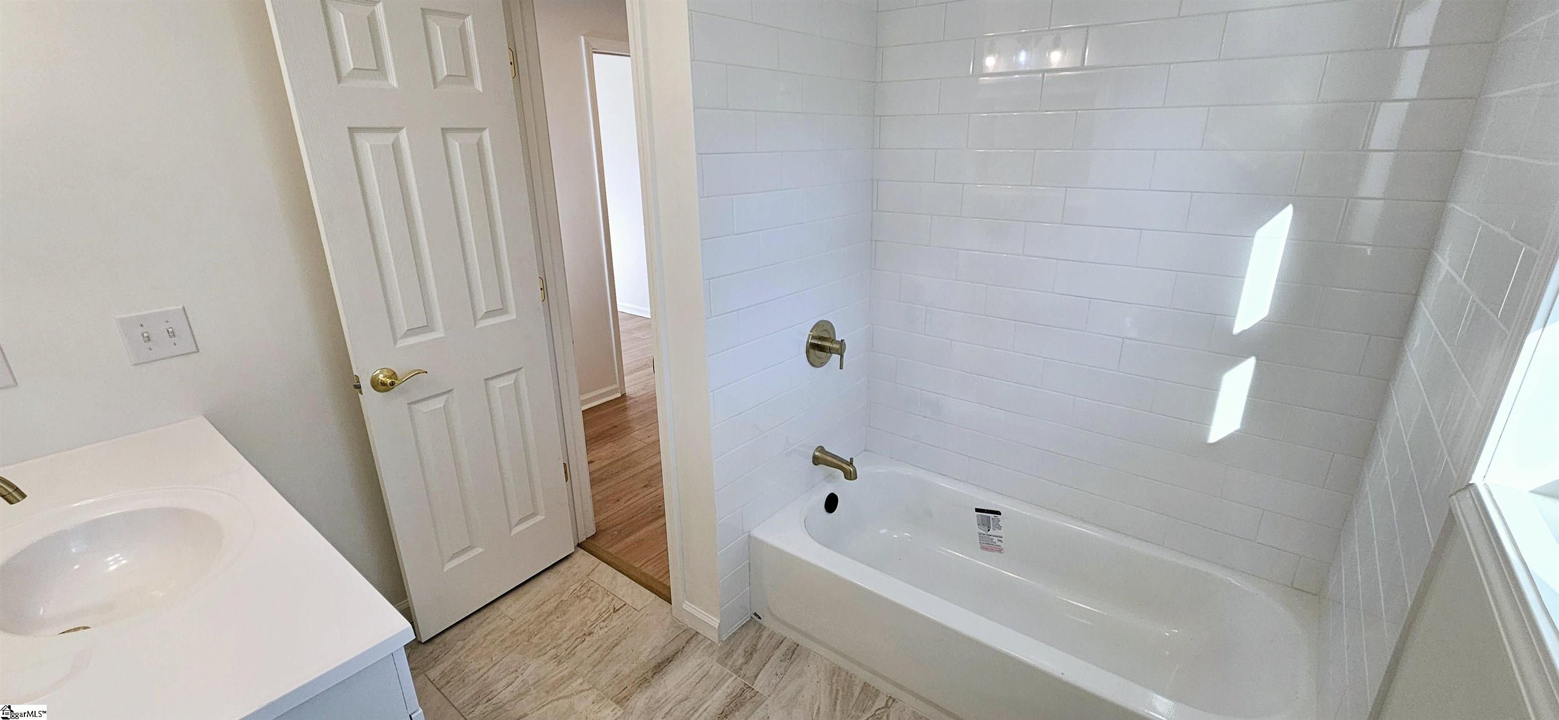 509 South Bomar Avenue Landrum, SC 29356 - Photo 10 of 14