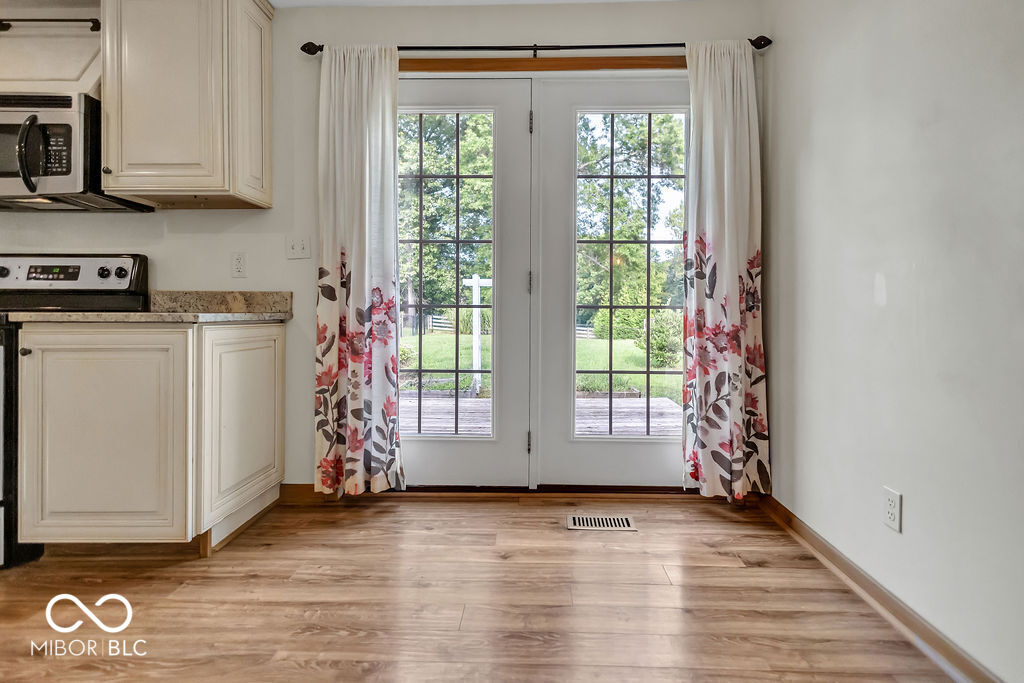 4585 East Robinson Road Bloomington, IN 47408 - Photo 9 of 67 Gallery Image 9