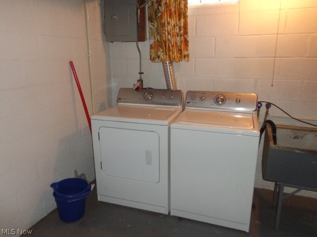 6530 Hamden Road Parma Heights, OH 44130 - Photo 26 of 28 Washer & Dryer Stay