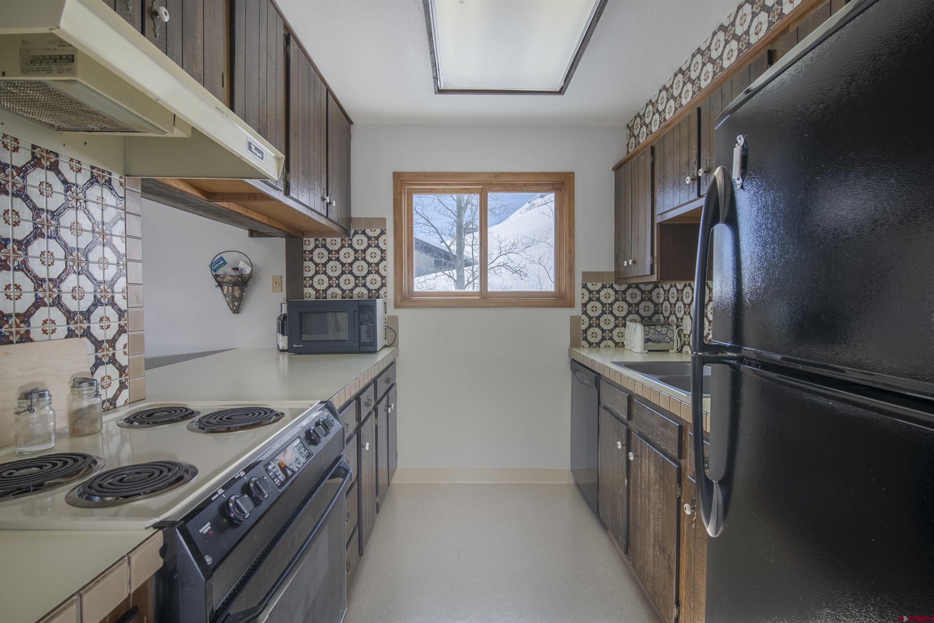 721 Gothic Road, Unit OAK #2 Crested Butte, CO 81225 - Photo 8 of 27 Gallery Image 8