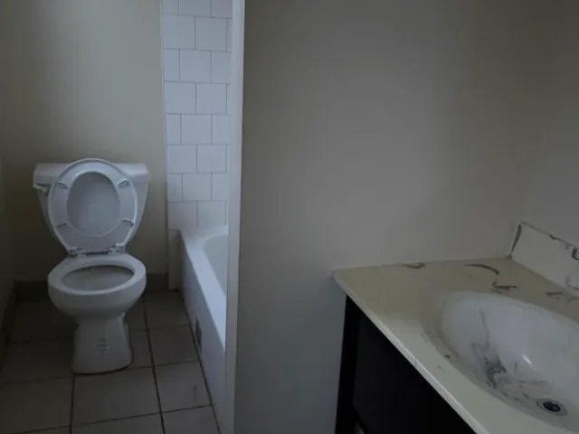 $2,000 | 1 South Cagwin Avenue, Unit 1, Joliet, IL 60436