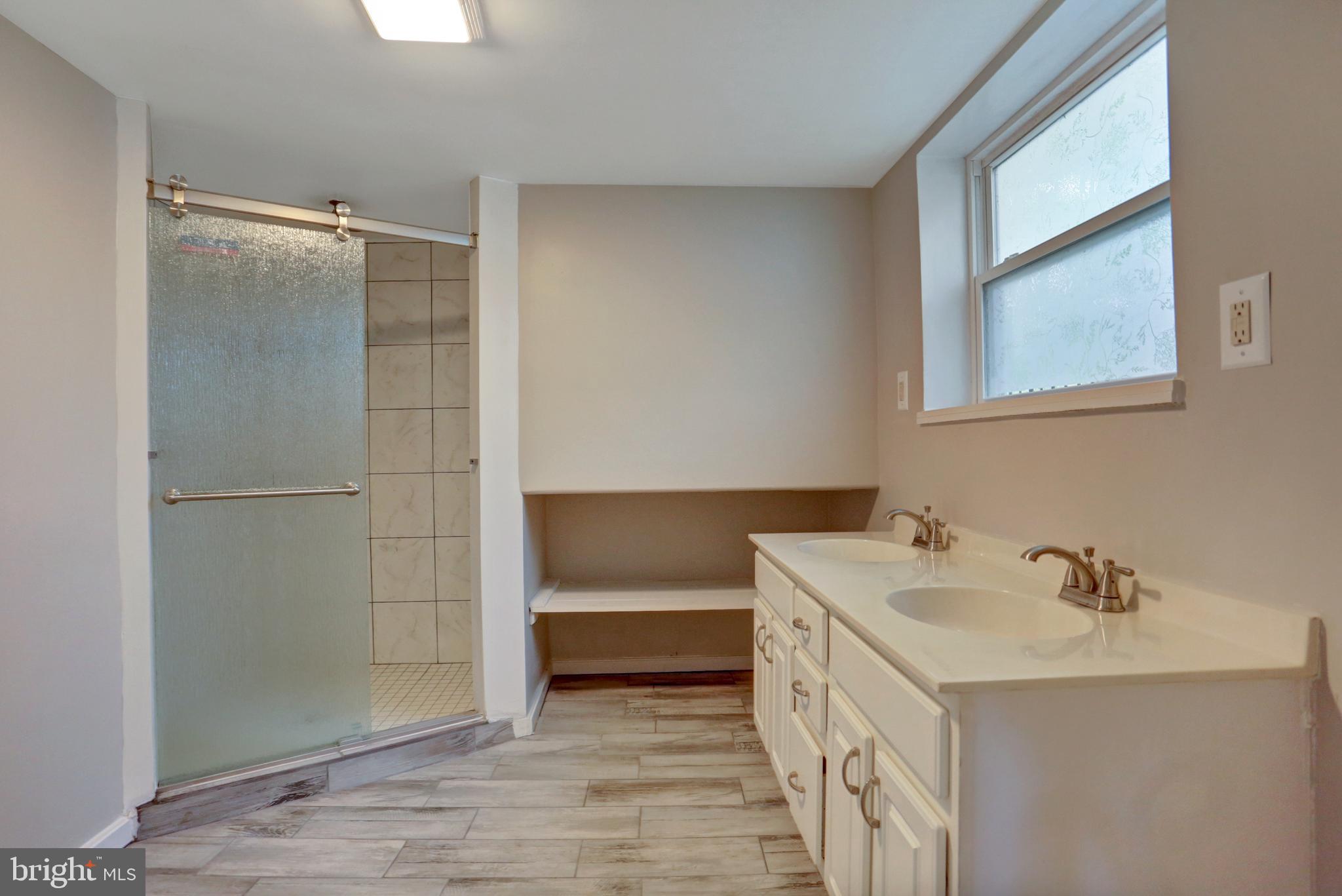 1017 Swarthmore Road New Cumberland, PA 17070 - Photo 21 of 32 Master bath