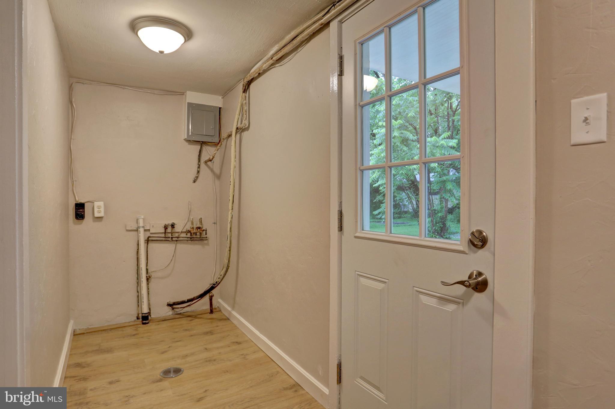 1017 Swarthmore Road New Cumberland, PA 17070 - Photo 27 of 32 Laundry area