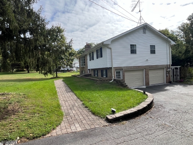 22 Spring Valley Road Blairstown, NJ 07825 - Photo 4 of 43 Gallery Image 4