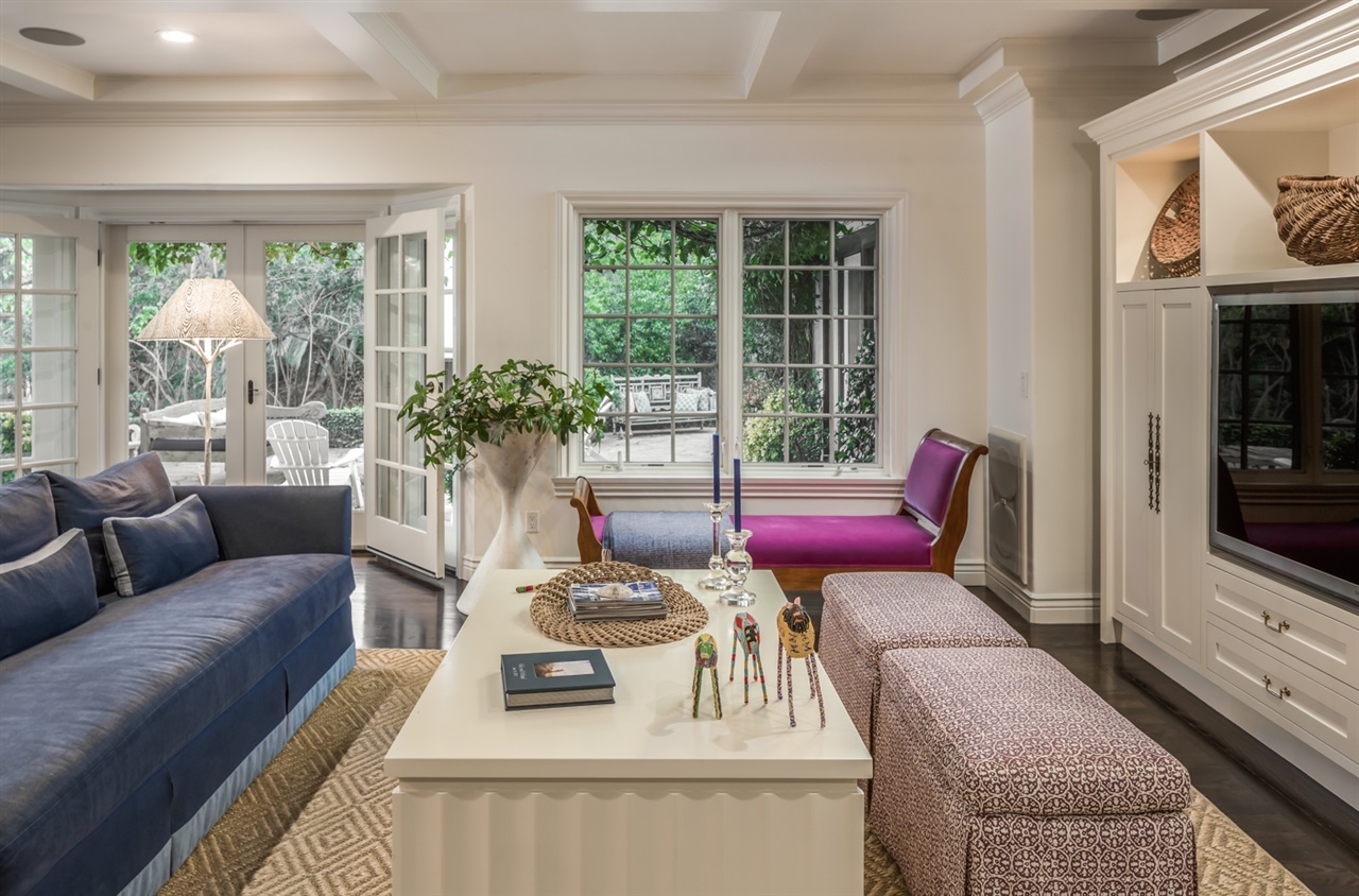 6003 La Flecha Rancho Santa Fe, CA 92067 - Photo 11 of 23 Walls of French doors blend the indoors & outdoors as one - just the way we like to live in Southern California!