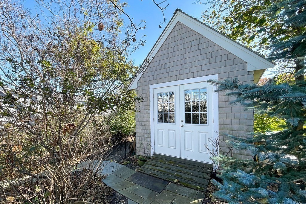 363 Jerusalem Road Cohasset, MA 02025 - Photo 11 of 42 a view of a house with a yard