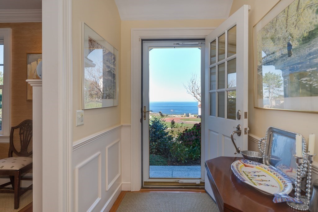 363 Jerusalem Road Cohasset, MA 02025 - Photo 16 of 42 a living room with furniture and a window