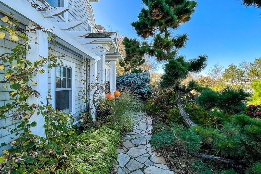 363 Jerusalem Road Cohasset, MA 02025 - Photo 7 of 42 an aerial view of a house