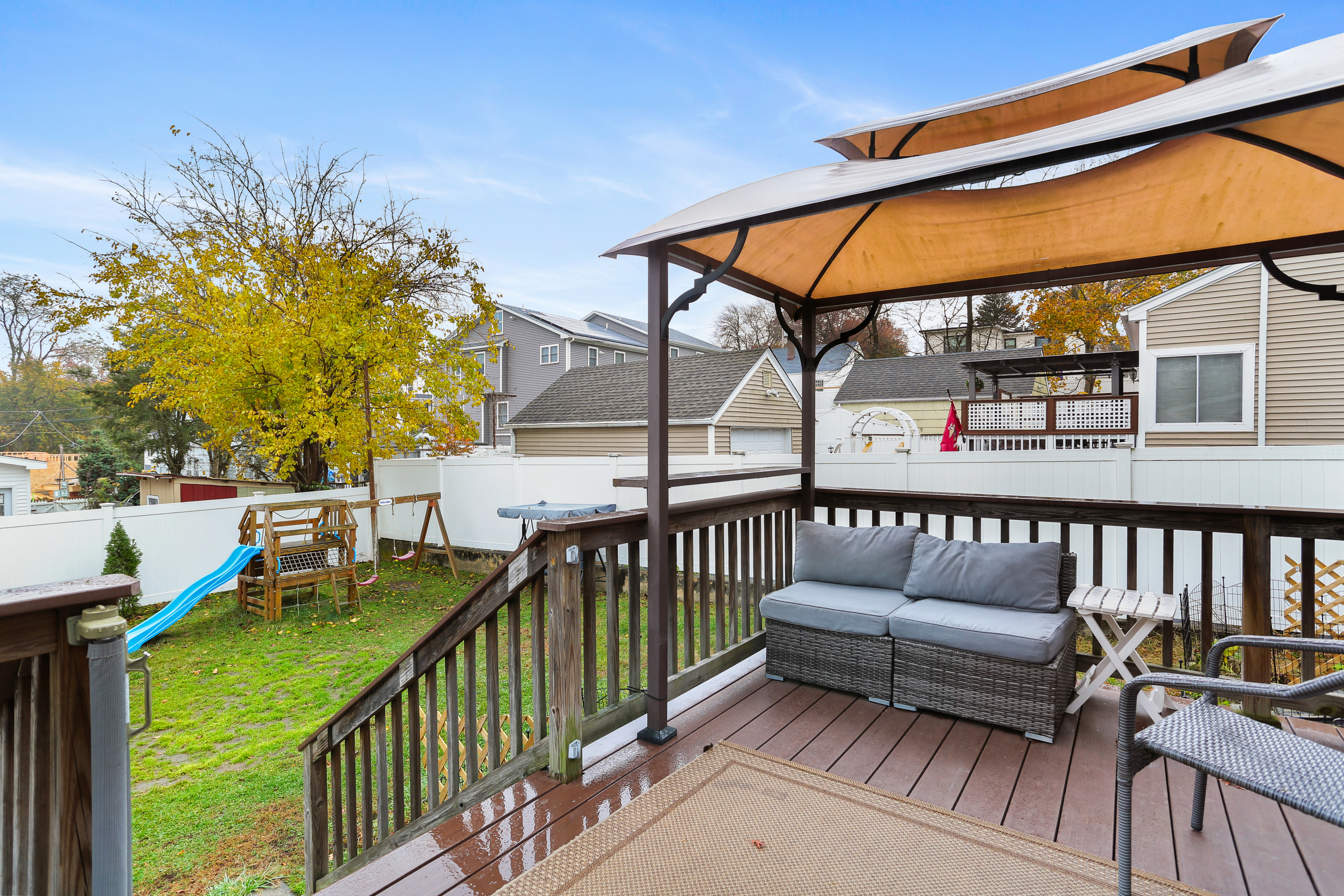 101 Soundview Avenue Fairfield, CT 06825 - Photo 30 of 40 a view of a chairs and table in the balcony