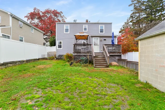 $565,000 | 101 Soundview Avenue, Fairfield, CT 06825