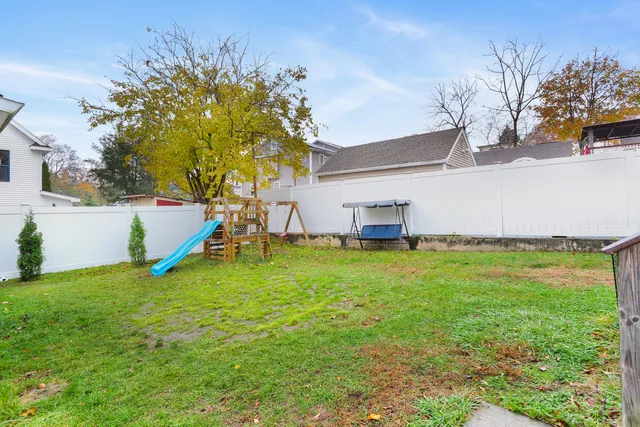 $565,000 | 101 Soundview Avenue, Fairfield, CT 06825