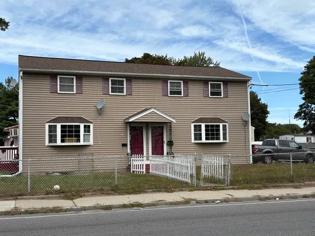 $3,200 | 61-63 Pelham Street, Unit 61, Methuen, MA 01844